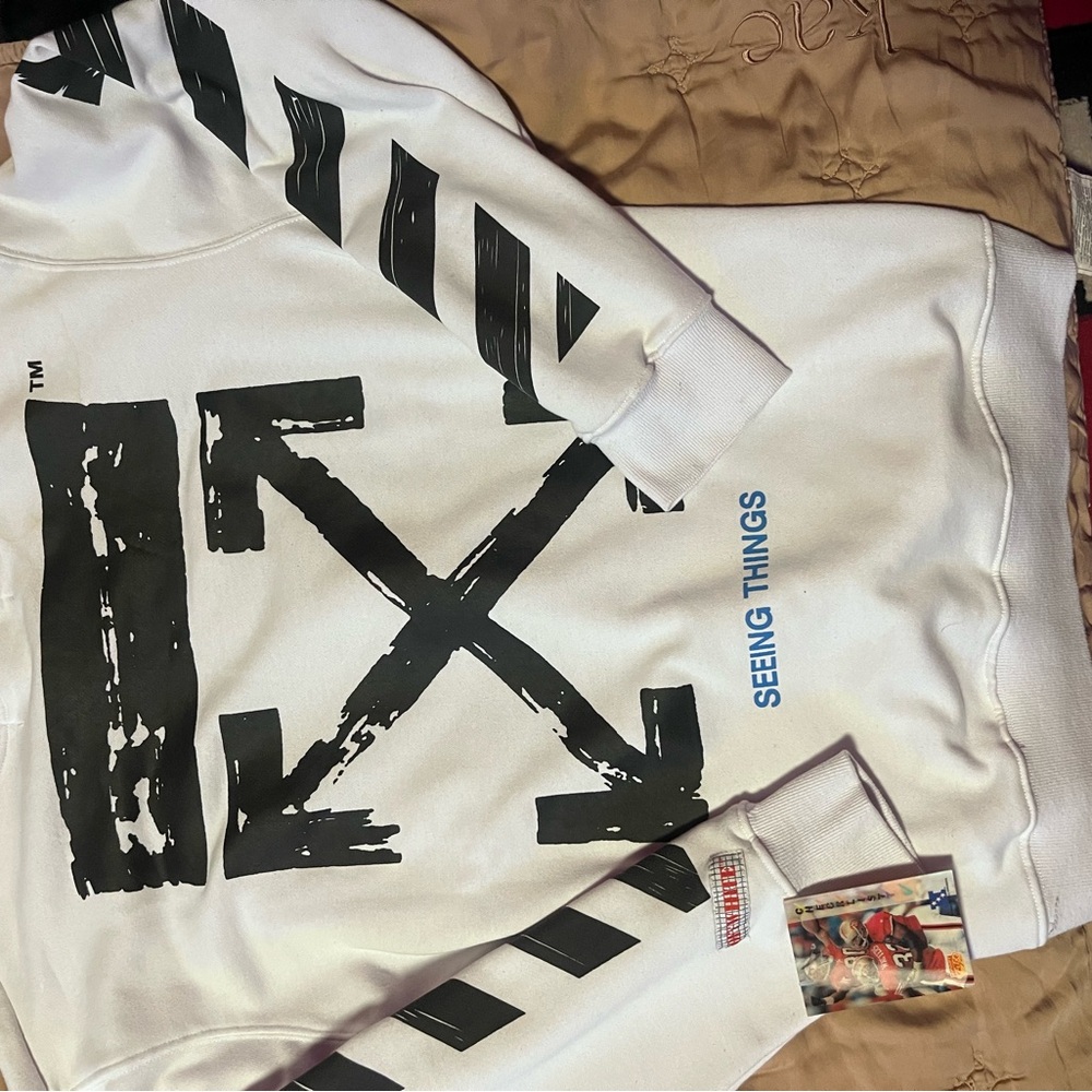 Off-White White and Black Graphic Top